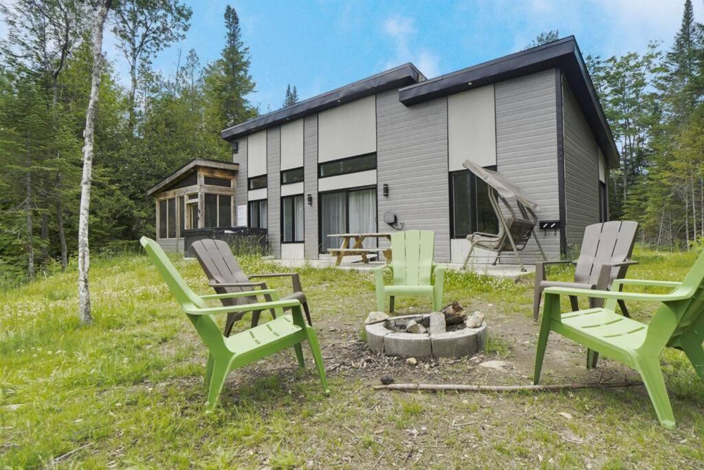 Chalet L'Herisson Chertsey Exterior photo
