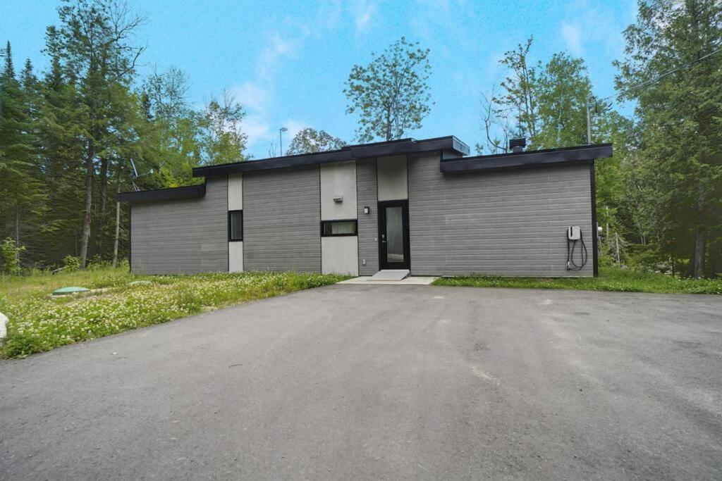 Chalet L'Herisson Chertsey Exterior photo